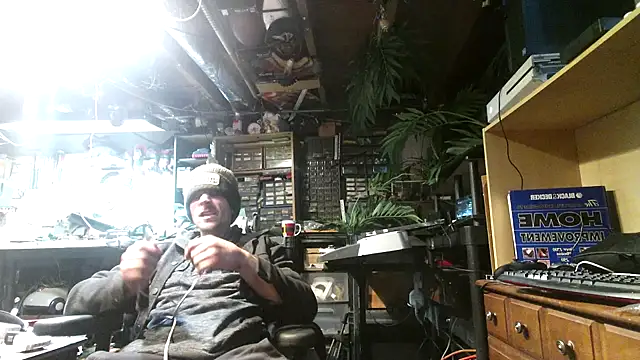 Snapshot of mrwinsalot88 chatting on November 3, 2025, 1:45 pm mrwinsalot88 online show from November 3, 2025, 1:45 pm