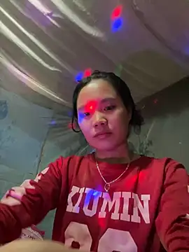 Snapshot of Be-MyMy chatting on December 24, 2024, 12:44 pm Be-MyMy online show from December 24, 2024, 12:44 pm