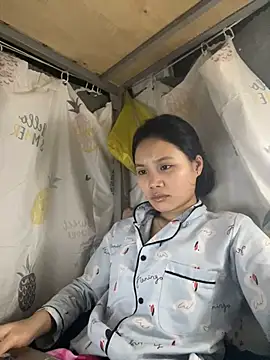 Snapshot of Be-MyMy chatting on March 1, 2025, 4:33 pm Be-MyMy online show from March 1, 2025, 4:33 pm