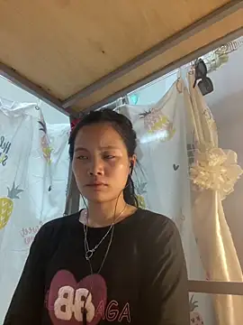 Snapshot of Be-MyMy chatting on September 15, 2025, 2:28 pm Be-MyMy online show from September 15, 2025, 2:28 pm