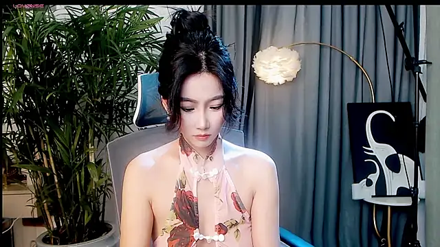 Snapshot of FeiFei-babe chatting on October 13, 2025, 12:49 pm FeiFei-babe online show from October 13, 2025, 12:49 pm