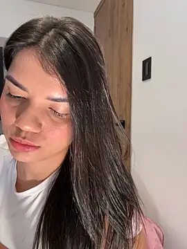 Snapshot of emma_lopes chatting on October 15, 2025, 12:16 pm emma lopes online show from October 15, 2025, 12:16 pm