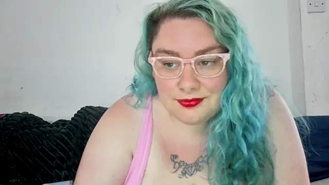 Bustycurves online show from June 24, 2026, 10:36 am