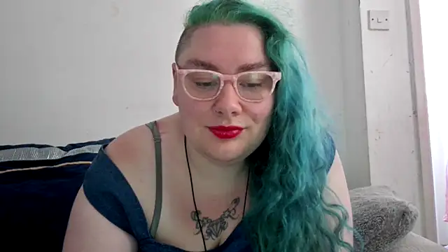 Bustycurves online show from July 9, 2026, 8:40 am