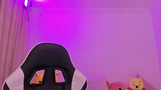 shanel taylor online show from December 5, 2025, 3:20 pm