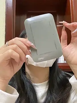 minmin2kk5 online show from February 3, 2025, 3:38 pm