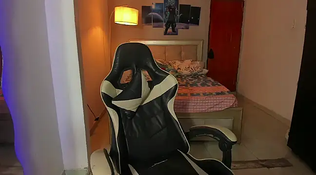 Snapshot of naomi_berckley chatting on December 29, 2024, 5:42 am naomi berckley online show from December 29, 2024, 5:42 am