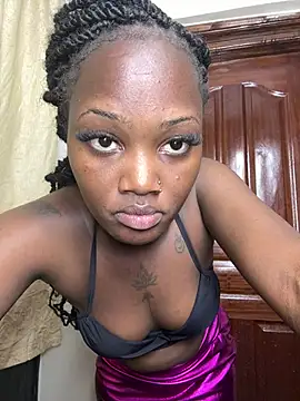 Queen Arnah254 online show from May 5, 2026, 2:47 pm