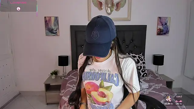 Snapshot of manu_lara chatting on October 5, 2025, 11:52 am manu lara online show from October 5, 2025, 11:52 am