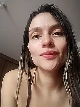 Snapshot of manu_lara chatting on October 21, 2025, 6:30 pm manu lara online show from October 21, 2025, 6:30 pm