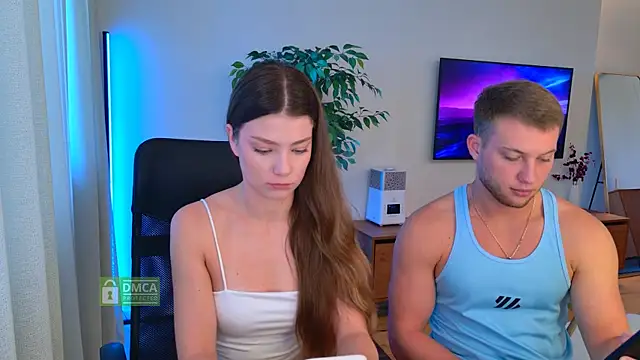 Jony and Jessica online show from July 24, 2026, 6:22 am
