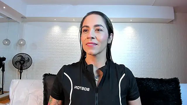 Snapshot of violet_scott chatting on October 1, 2025, 10:54 am violet scott online show from October 1, 2025, 10:54 am