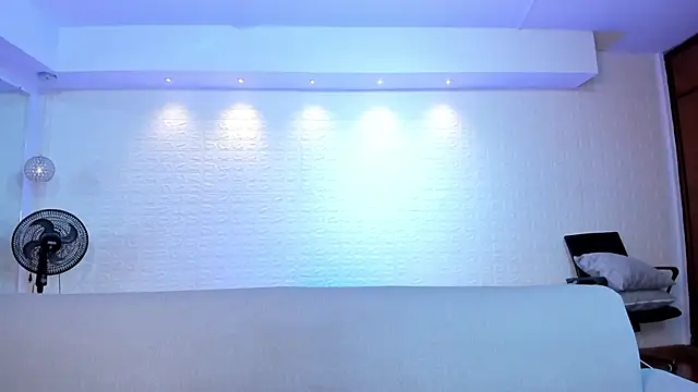 Snapshot of violet_scott chatting on October 21, 2025, 10:38 am violet scott online show from October 21, 2025, 10:38 am