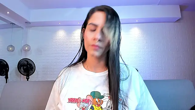 violet scott online show from December 2, 2025, 10:53 am