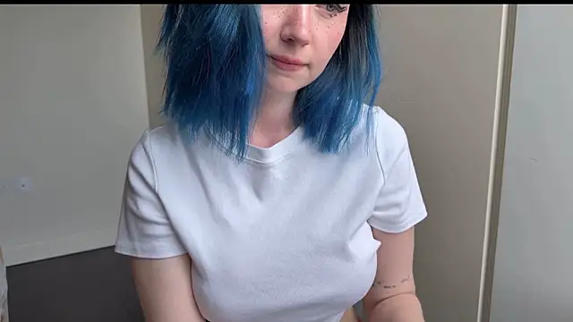  vixenp online show from April 10, 2026, 4:33 pm