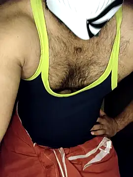 xavierkevi online show from December 3, 2025, 4:38 pm