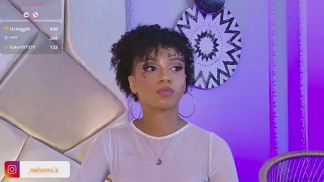 Snapshot of Nahomi_King chatting on February 12, 2025, 4:11 pm Nahomi King online show from February 12, 2025, 4:11 pm