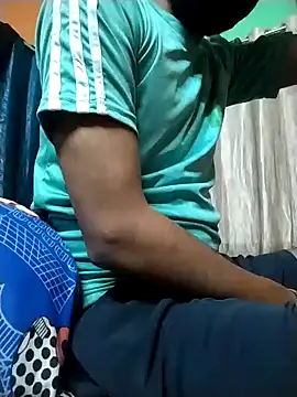 Snapshot of ALWAYSHORNYDADDY chatting on February 23, 2025, 11:55 am ALWAYSHORNYDADDY online show from February 23, 2025, 11:55 am