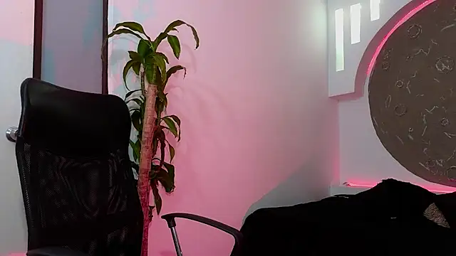 Tatianabr 01 online show from January 12, 2026, 2:17 am