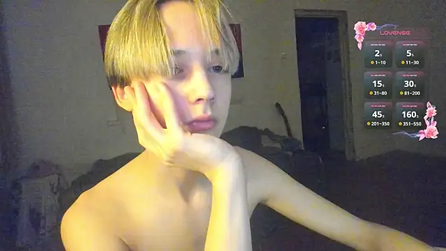 Vampirella GS online show from April 19, 2026, 6:10 pm