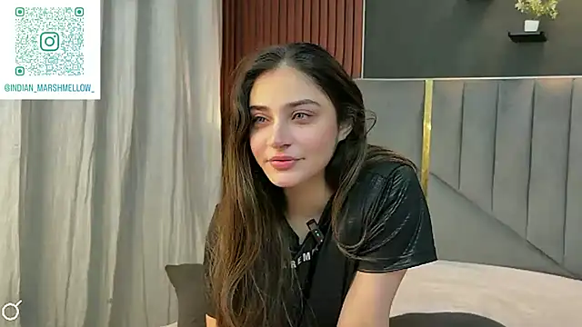 Snapshot of demieliss chatting on October 31, 2025, 6:31 pm demieliss online show from October 31, 2025, 6:31 pm