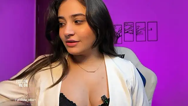 Snapshot of demieliss chatting on August 6, 2026, 8:00 pm demieliss online show from August 6, 2026, 8:00 pm