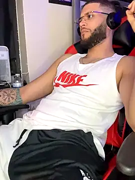 Snapshot of Joker19196 chatting on October 6, 2025, 10:51 pm Joker19196 online show from October 6, 2025, 10:51 pm