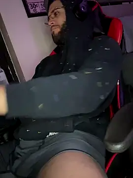 Snapshot of Joker19196 chatting on October 22, 2025, 12:22 am Joker19196 online show from October 22, 2025, 12:22 am