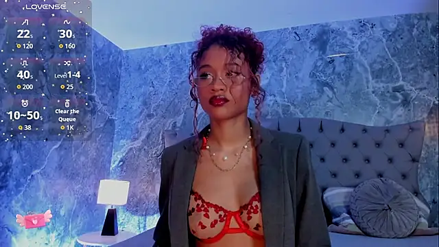 Aprillbrunette online show from October 17, 2025, 2:26 am