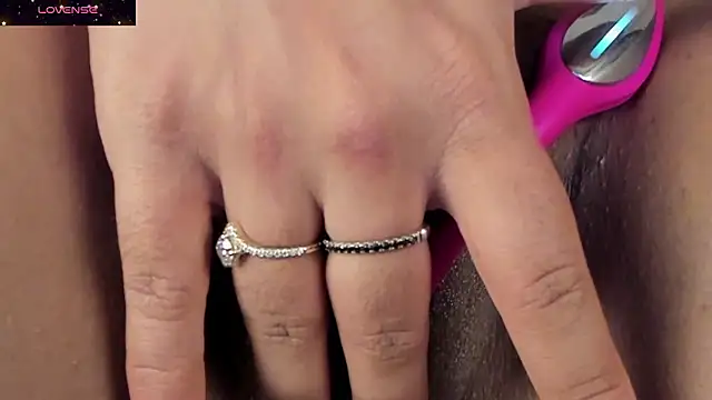 Biancastrongg online show from March 26, 2026, 2:17 am