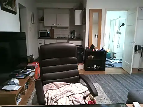 mihaimichael online show from February 17, 2025, 11:34 am