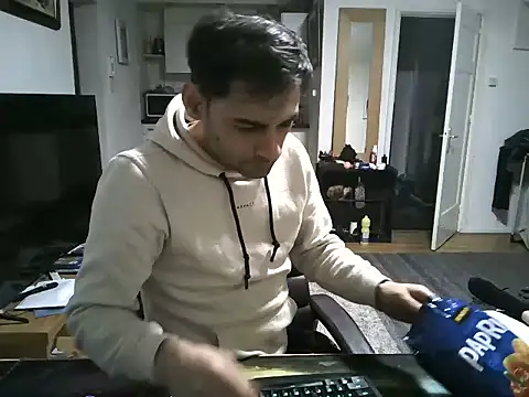 mihaimichael online show from March 4, 2025, 10:38 pm