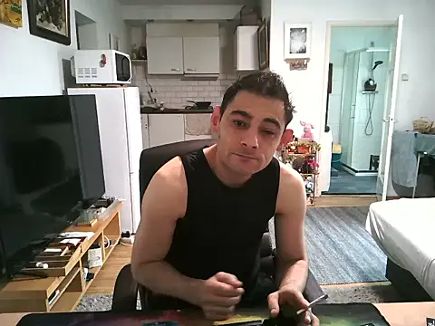 mihaimichael online show from October 11, 2025, 2:04 pm