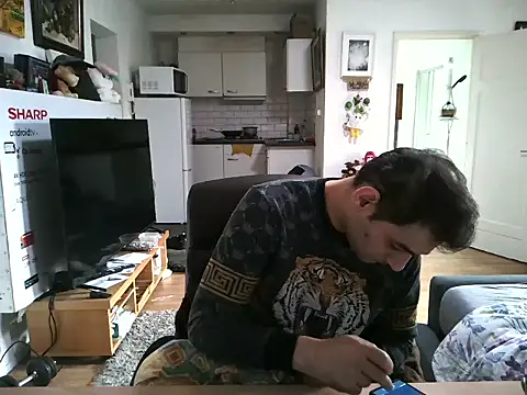 mihaimichael online show from December 22, 2025, 12:02 pm