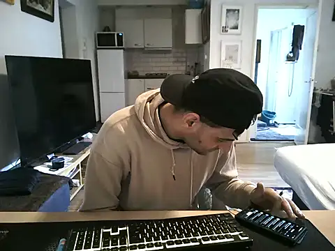 mihaimichael online show from March 26, 2026, 1:17 pm