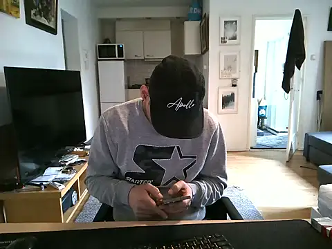 mihaimichael online show from May 14, 2026, 2:46 pm