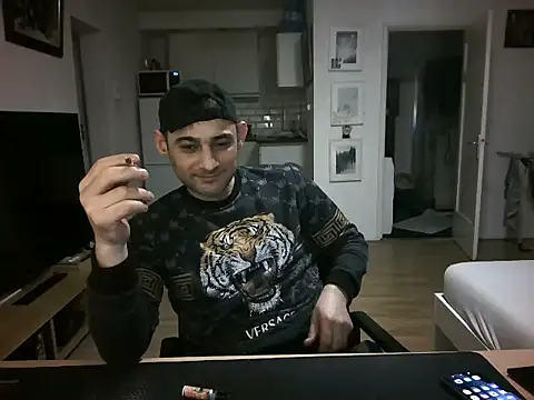 mihaimichael online show from May 21, 2026, 9:44 pm