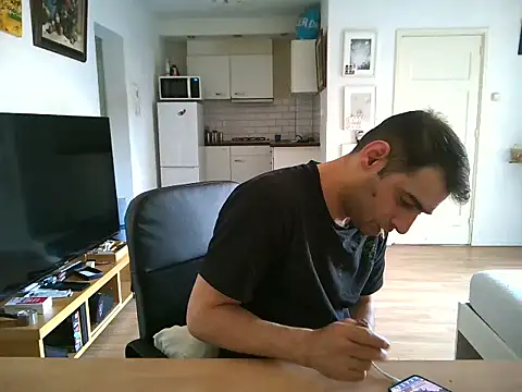mihaimichael online show from May 26, 2026, 11:39 am
