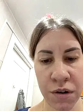 TherestlessKitty online show from October 27, 2025, 10:58 pm