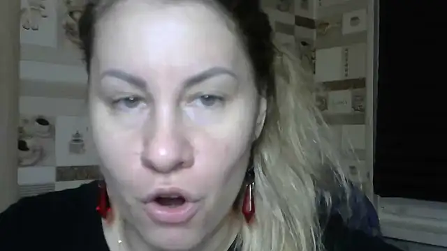 TherestlessKitty online show from December 16, 2025, 10:37 pm