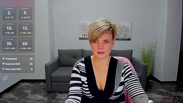 Snapshot of Julia_Wilsone chatting on March 4, 2025, 3:37 pm Julia Wilsone online show from March 4, 2025, 3:37 pm