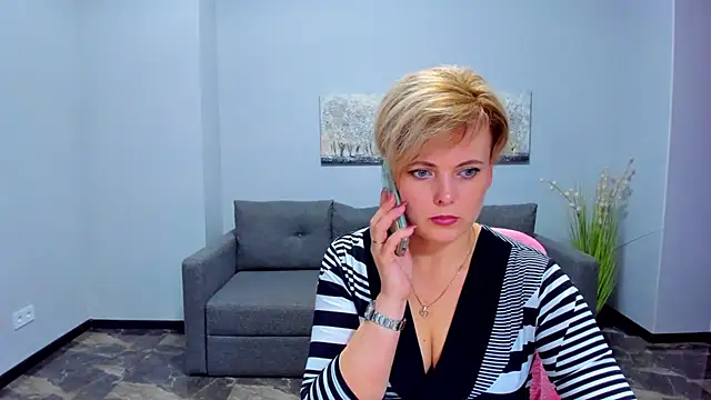Snapshot of Julia_Wilsone chatting on March 13, 2025, 10:26 am Julia Wilsone online show from March 13, 2025, 10:26 am