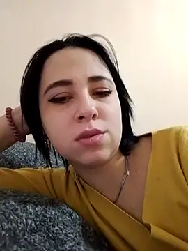 Gussie Bridie online show from October 10, 2025, 4:44 am