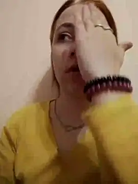 Gussie Bridie online show from November 4, 2025, 4:44 am