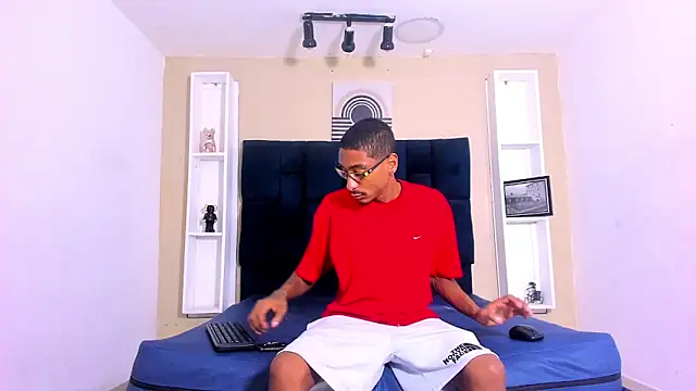 Jose Smoke online show from February 7, 2025, 11:55 pm