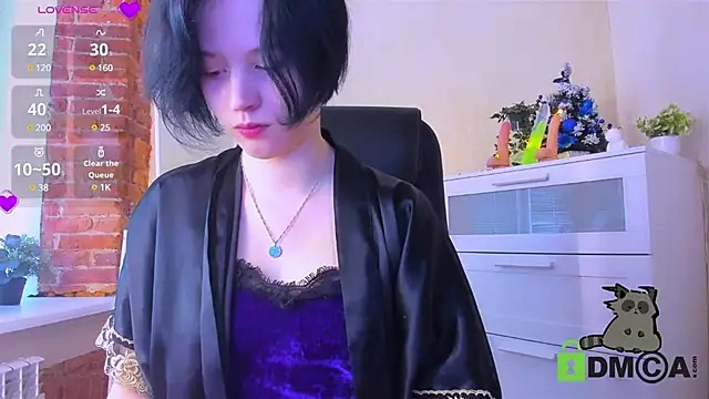 Snapshot of Alina_Mills chatting on December 18, 2024, 10:51 am Alina Mills online show from December 18, 2024, 10:51 am