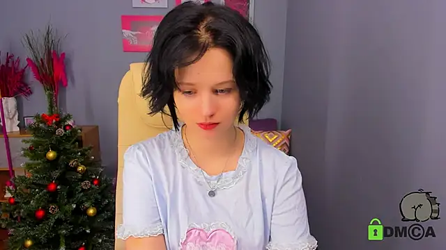 Snapshot of Alina_Mills chatting on December 25, 2024, 11:33 am Alina Mills online show from December 25, 2024, 11:33 am