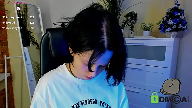 Snapshot of Alina_Mills chatting on January 12, 2025, 2:09 pm Alina Mills online show from January 12, 2025, 2:09 pm