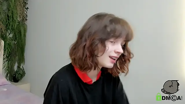 Snapshot of Alina_Mills chatting on October 16, 2025, 7:42 am Alina Mills online show from October 16, 2025, 7:42 am