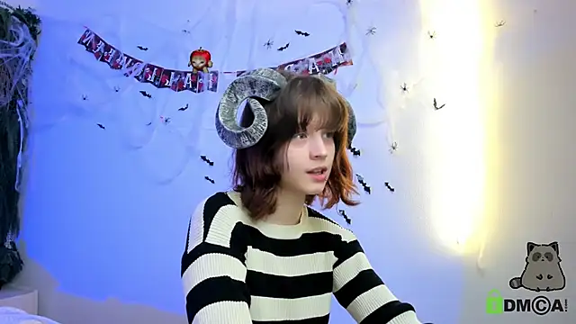 Snapshot of Alina_Mills chatting on October 27, 2025, 8:51 am Alina Mills online show from October 27, 2025, 8:51 am